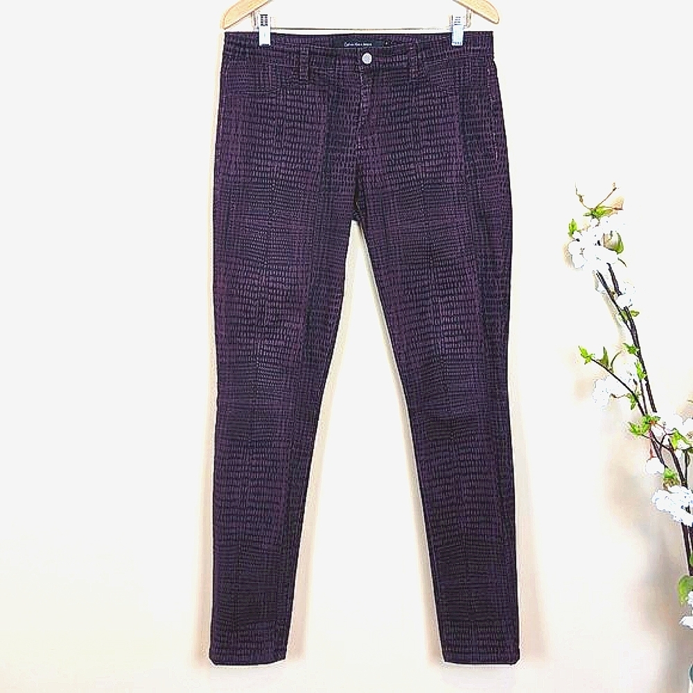 Calvin Klein Black and Bordeaux Low Rise Legging with abstract pattern Size 8